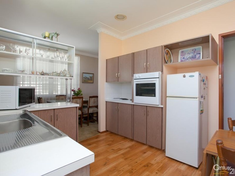 72 Andrew Road, Valentine NSW 2280