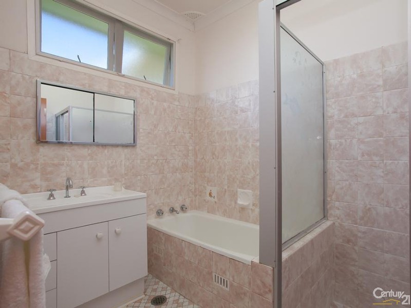 72 Andrew Road, Valentine NSW 2280