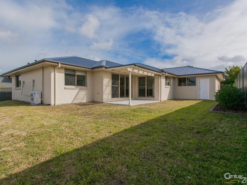 21 Stringybark Drive, Fern Bay NSW 2295