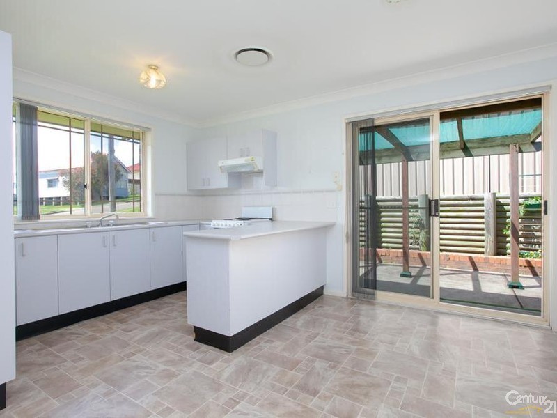1/4 Chippendall Street, Speers Point NSW 2284