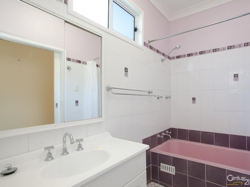 2 Avonlea Street, Belmont North NSW 2280