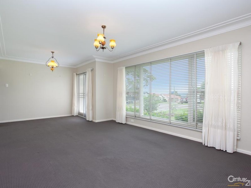 5  Hutton Street, Charlestown NSW 2290