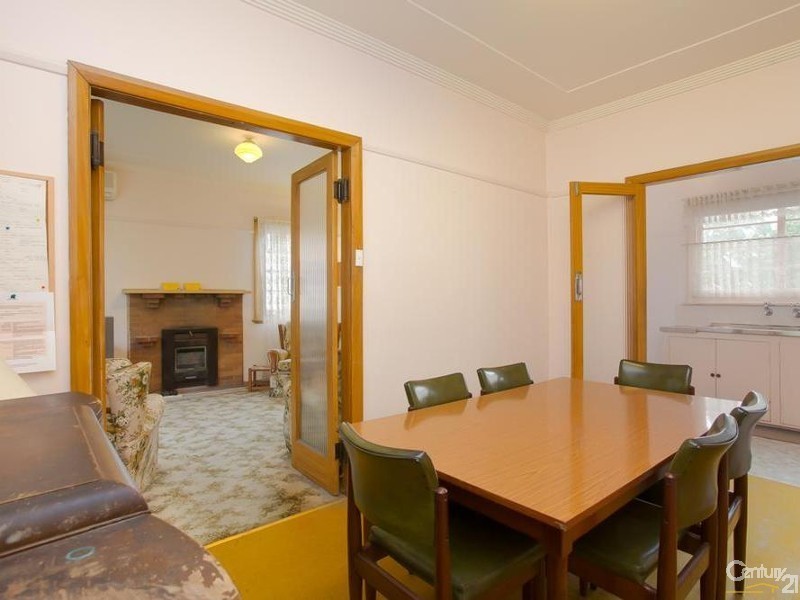 77 Charlestown Road, Kotara NSW 2289