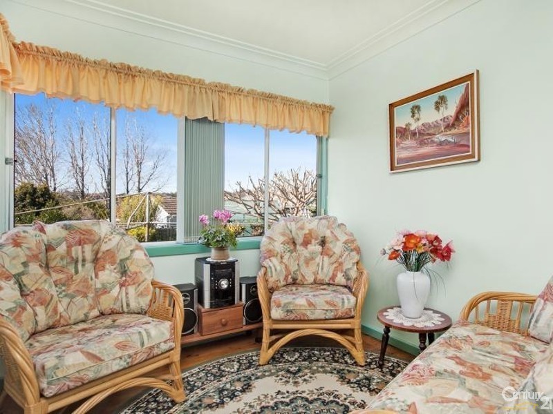 105 Springfield Avenue, Kotara NSW 2289