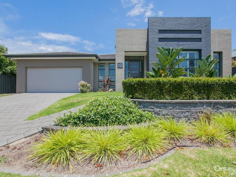 12 Seaside Boulevard, Fern Bay NSW 2295