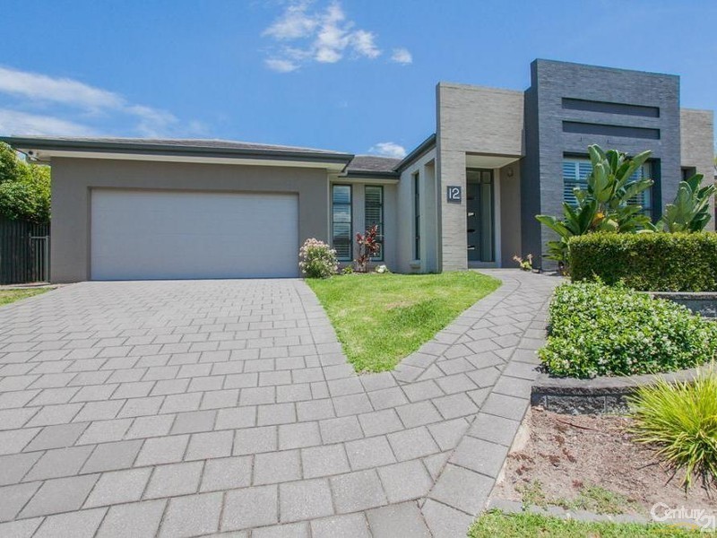 12 Seaside Boulevard, Fern Bay NSW 2295