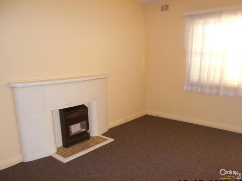 1/127 Tudor Street, Hamilton NSW 2303