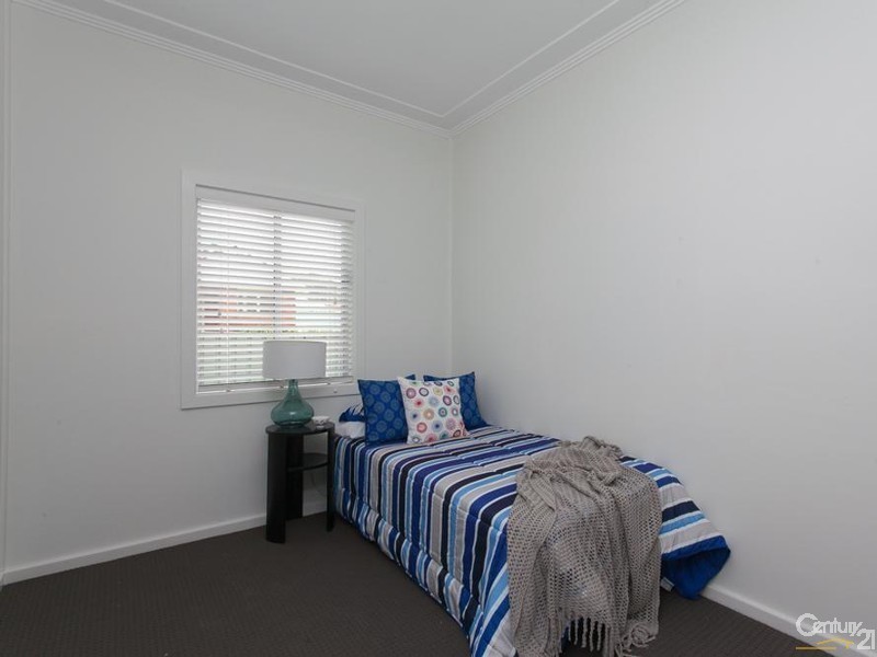 9 Howell Street, Kotara NSW 2289