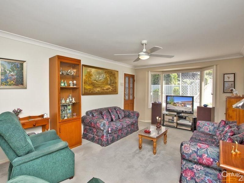 2/4 Ibis Close, Mount Hutton NSW 2290