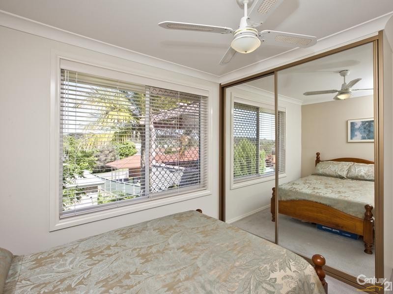 2/4 Ibis Close, Mount Hutton NSW 2290