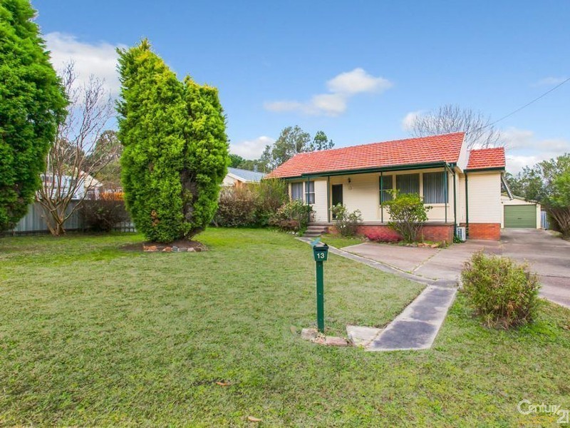 13 Dunkley Parade, Mount Hutton NSW 2290
