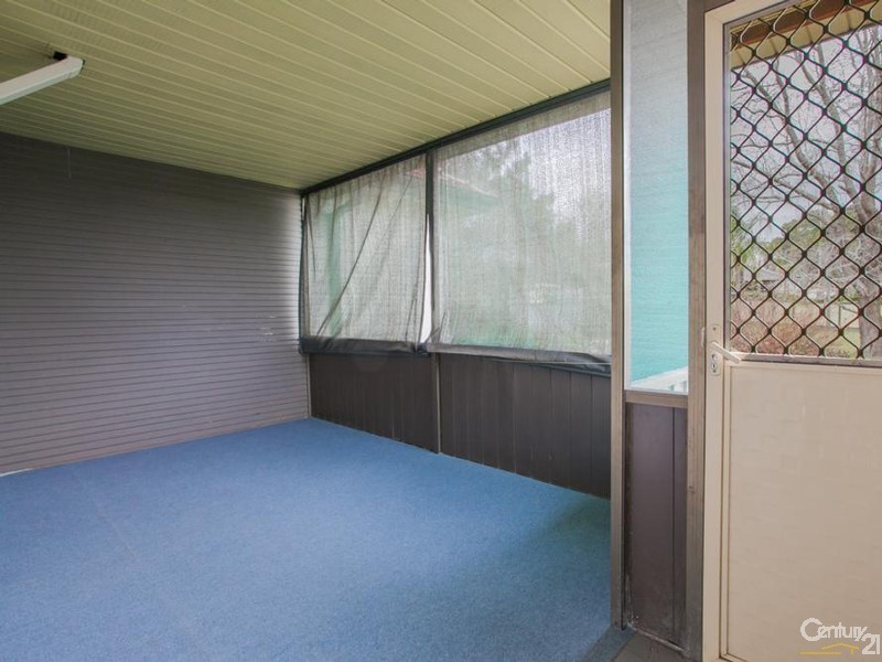 13 Dunkley Parade, Mount Hutton NSW 2290