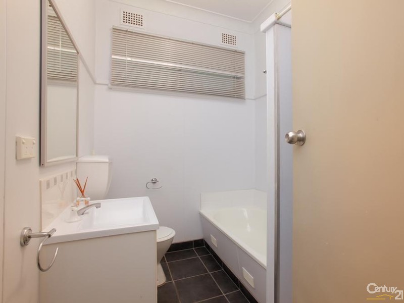 13 Dunkley Parade, Mount Hutton NSW 2290