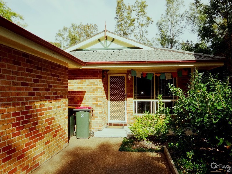 8/1  Derwent Crescent, Lakelands NSW 2282