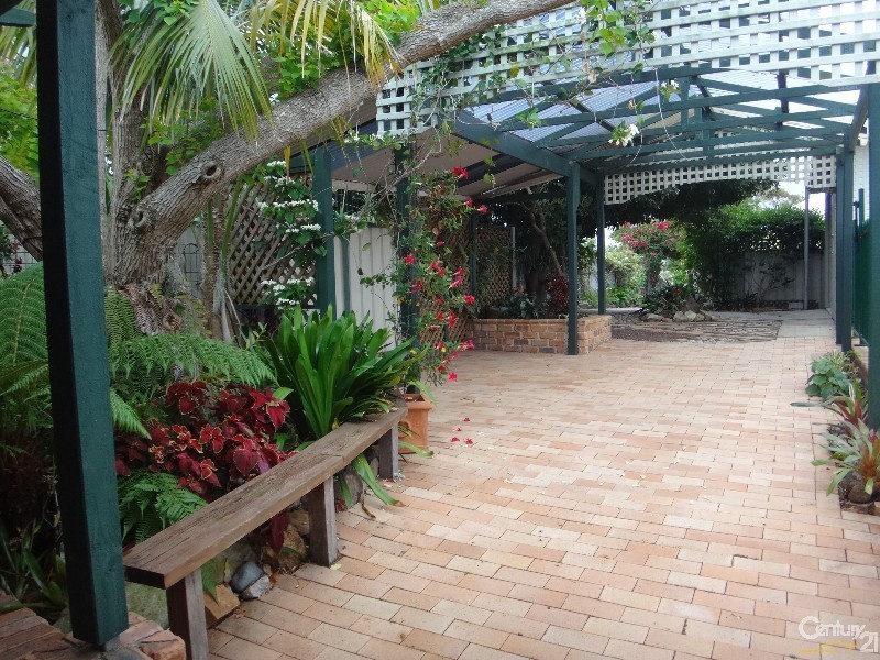 45 Ross Street, Belmont NSW 2280