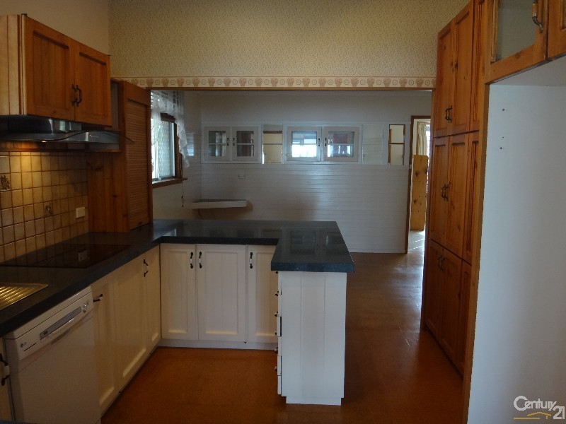 45 Ross Street, Belmont NSW 2280