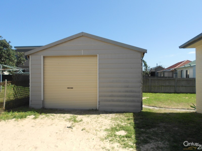 248 Dunbar Street, Stockton NSW 2295