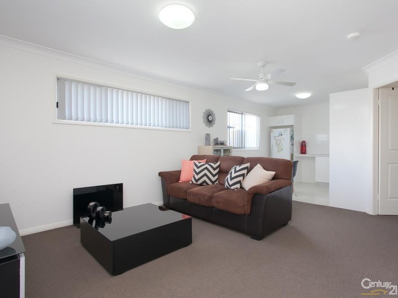 60/ 60A James Street, Charlestown NSW 2290