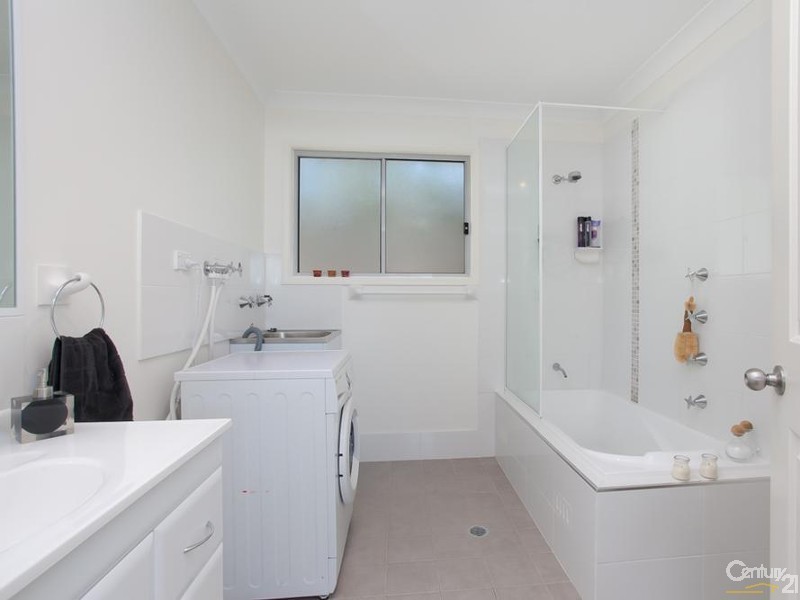 60/ 60A James Street, Charlestown NSW 2290