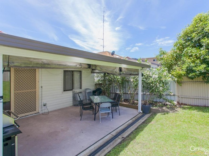 60/ 60A James Street, Charlestown NSW 2290