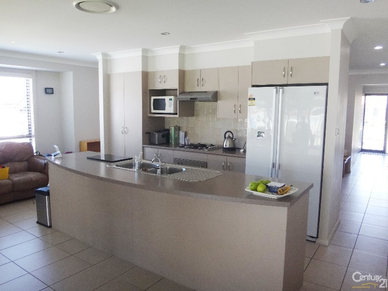 58 Streeton Drive, Metford NSW 2323