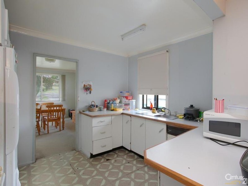 15 Teak Street, Gateshead NSW 2290