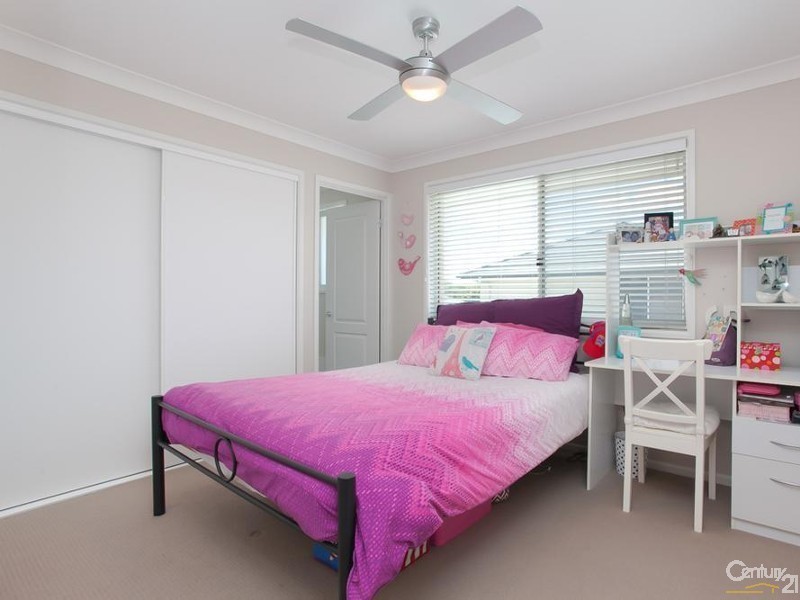 49 Paperbark Court, Fern Bay NSW 2295