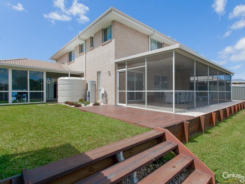 49 Paperbark Court, Fern Bay NSW 2295