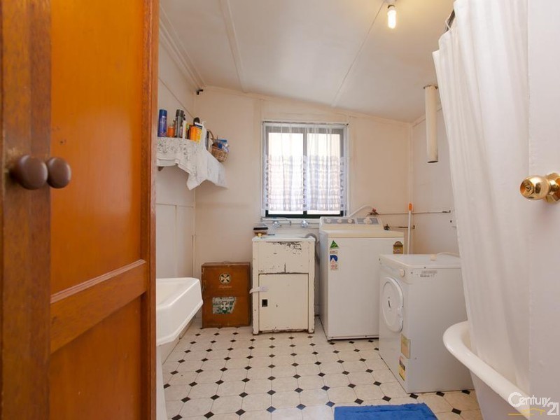 68 Bryant Street, Adamstown NSW 2289