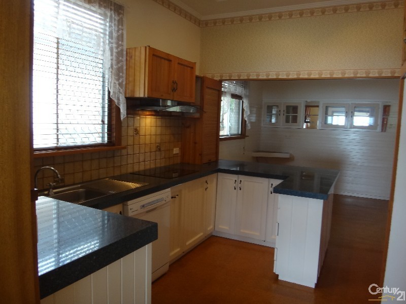 45 Ross Street, Belmont NSW 2280