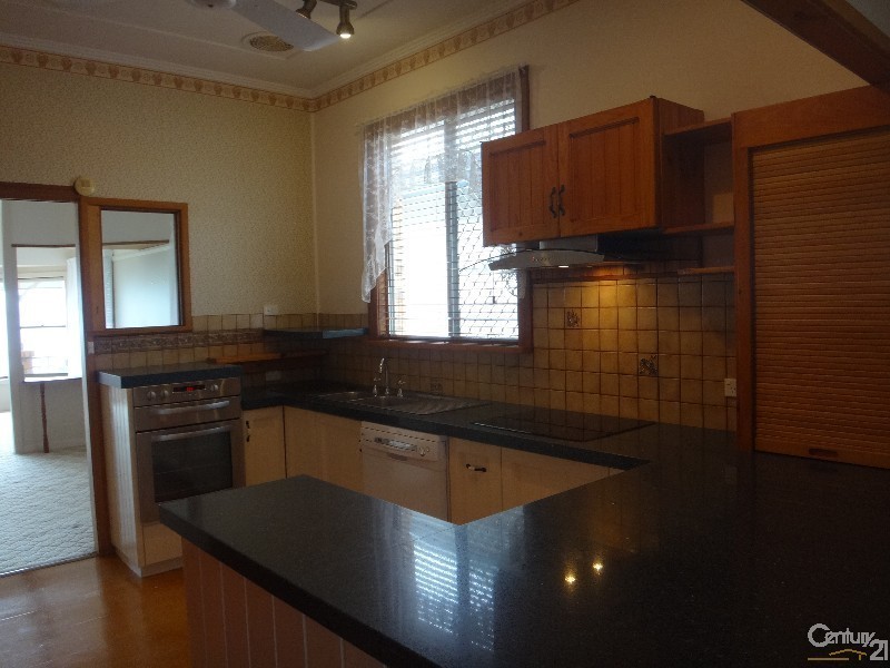 45 Ross Street, Belmont NSW 2280