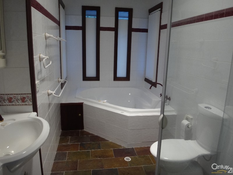 45 Ross Street, Belmont NSW 2280