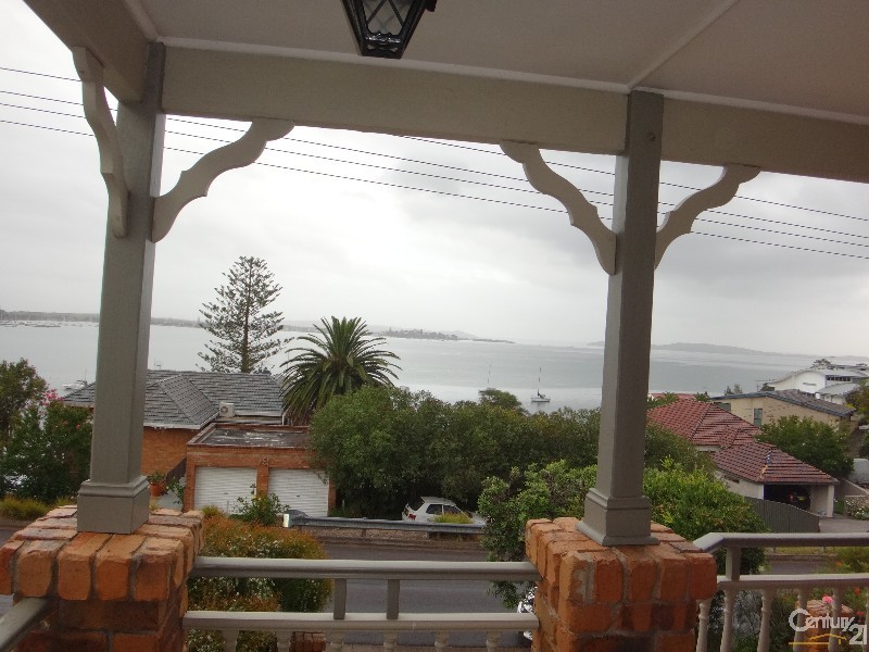 45 Ross Street, Belmont NSW 2280