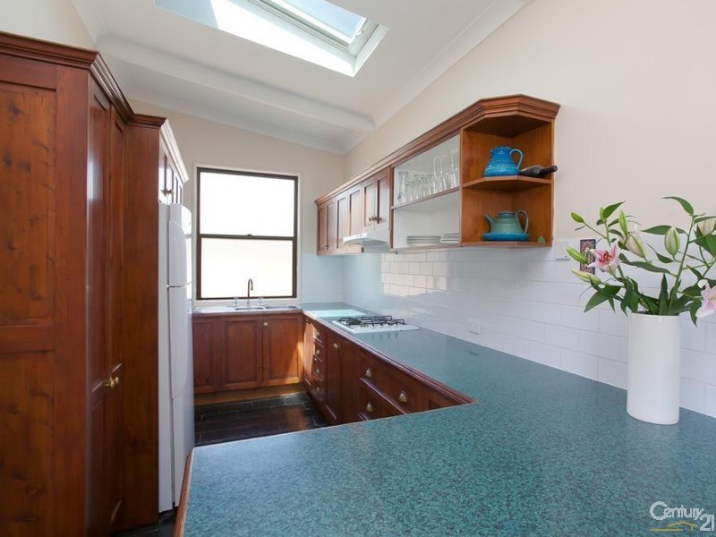 2 Texas Street, Mayfield NSW 2304