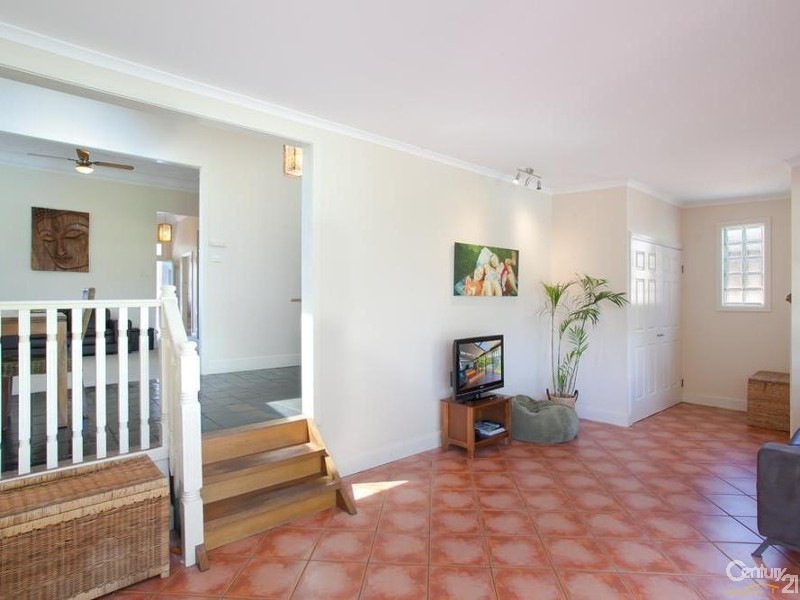 2 Texas Street, Mayfield NSW 2304