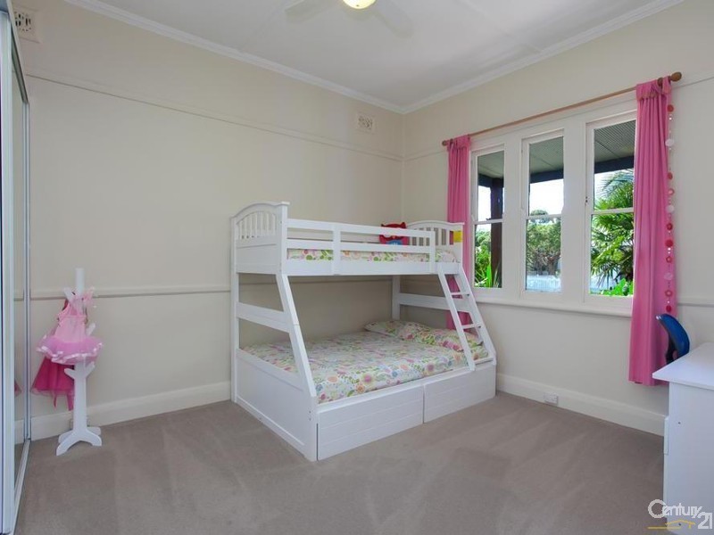 2 Texas Street, Mayfield NSW 2304