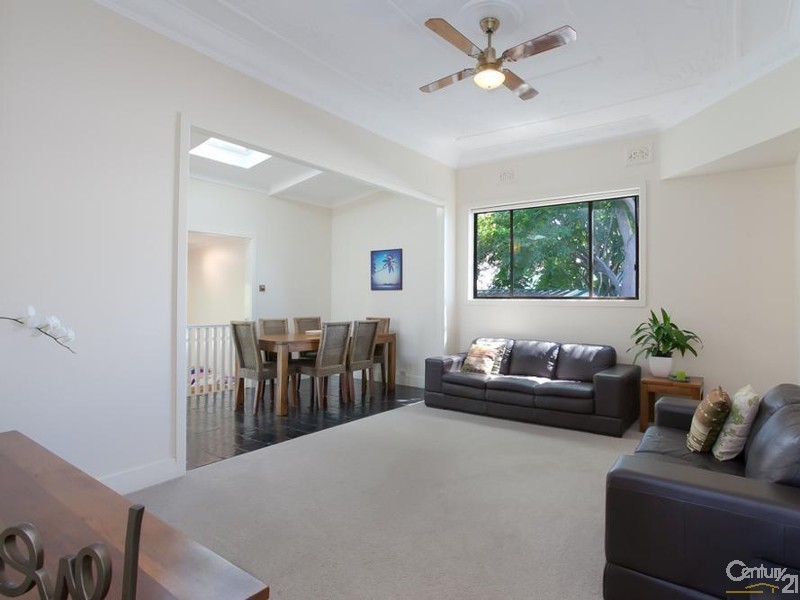 2 Texas Street, Mayfield NSW 2304