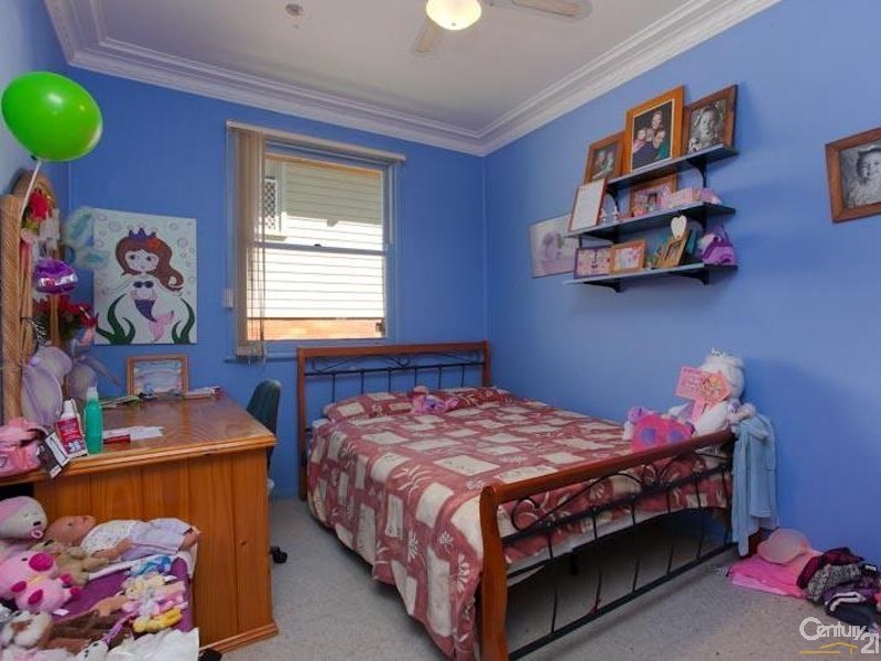 115 E K Avenue, Charlestown NSW 2290