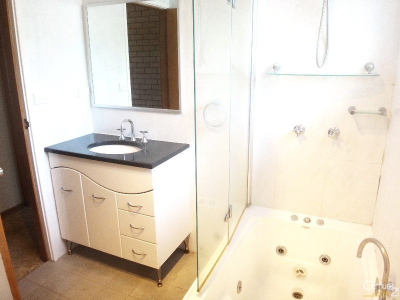 2/2 Mulbinga Street, Charlestown NSW 2290