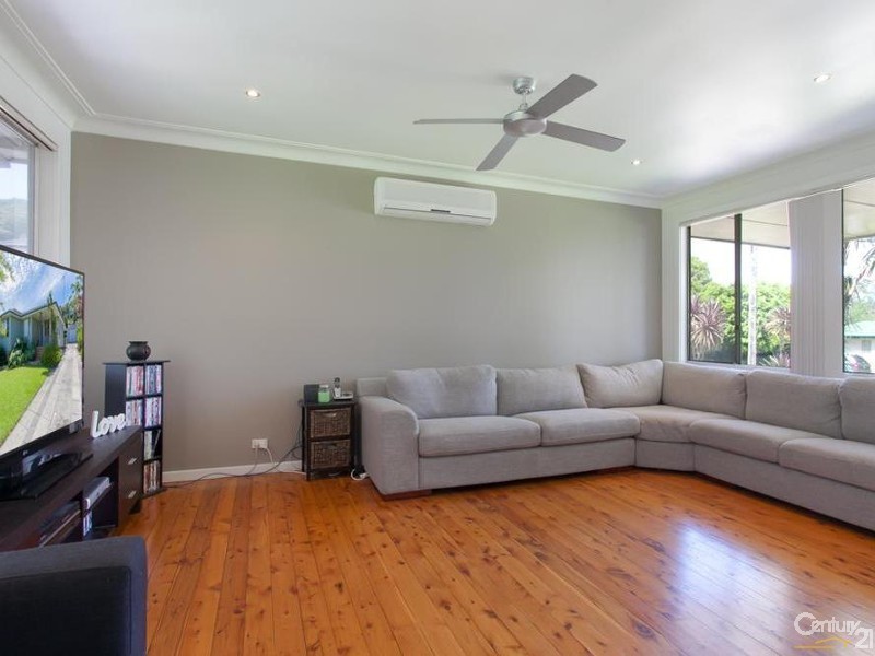 5 Julie Avenue, Warners Bay NSW 2282