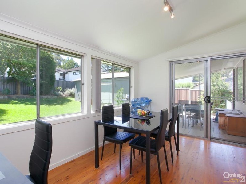 5 Julie Avenue, Warners Bay NSW 2282