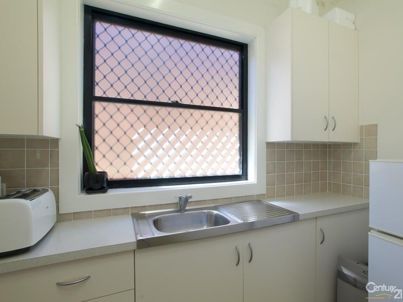 16 Lambton Road, Broadmeadow NSW 2292