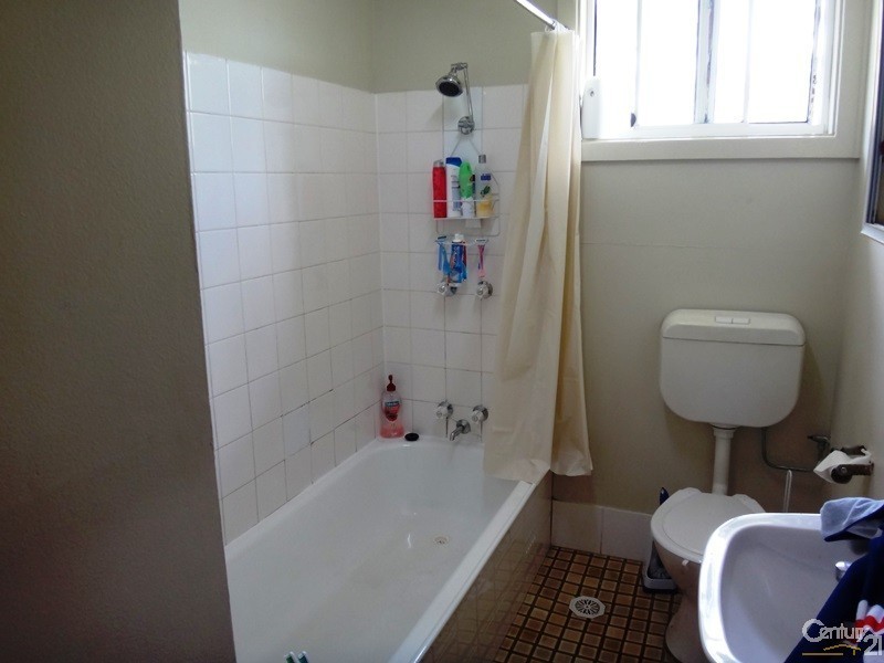 10 Willandra Crescent, Windale NSW 2306