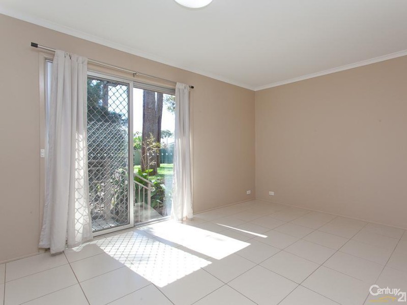 7 Penfold Close, Eleebana NSW 2282