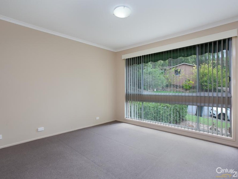 7 Penfold Close, Eleebana NSW 2282