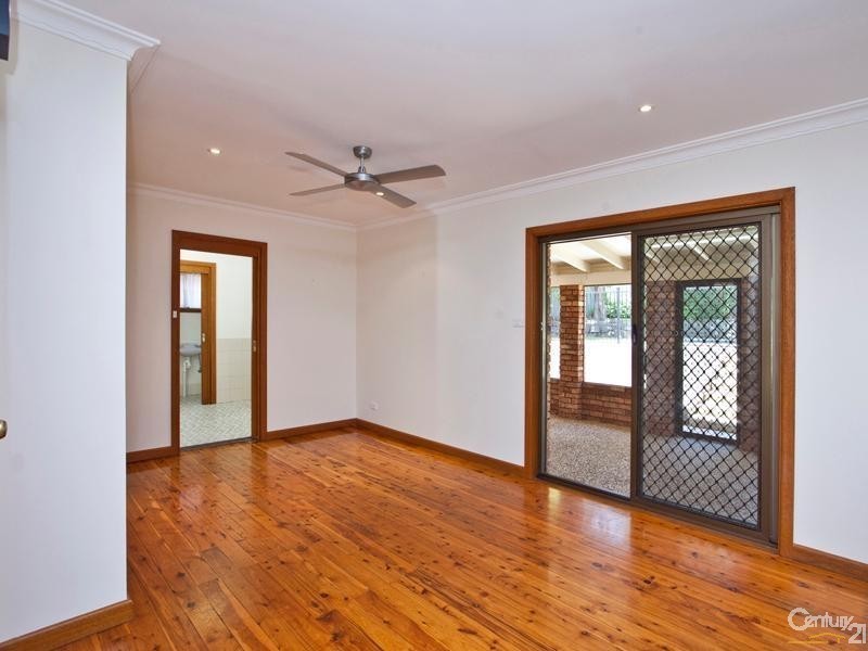 11 Rothbury Street, Eleebana NSW 2282