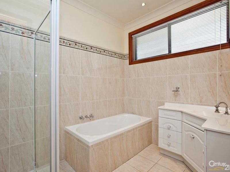 11 Rothbury Street, Eleebana NSW 2282