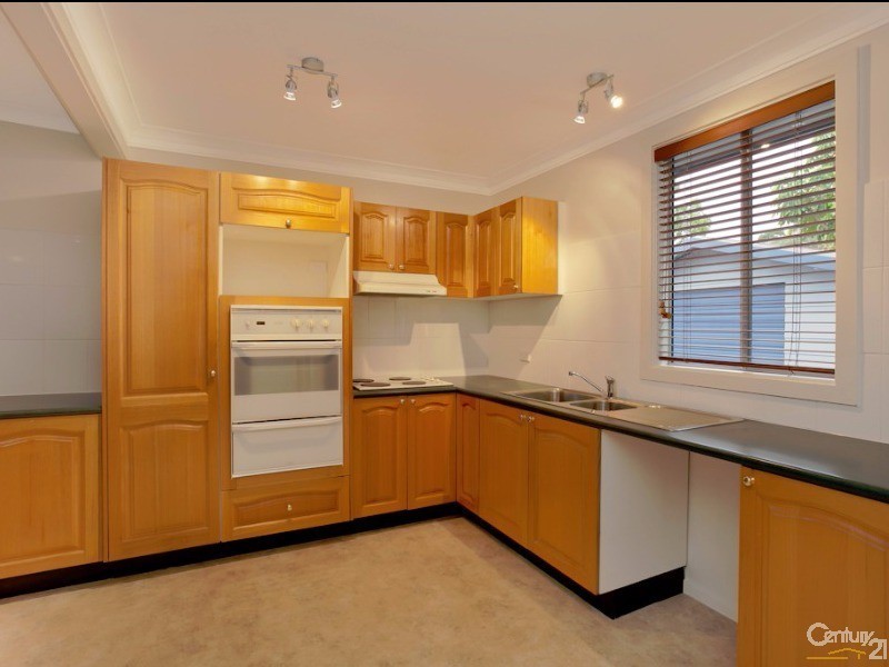 8 Paper Street, Gateshead NSW 2290