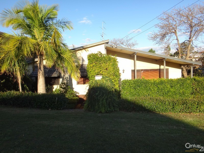 3 Moto Street, Charlestown NSW 2290