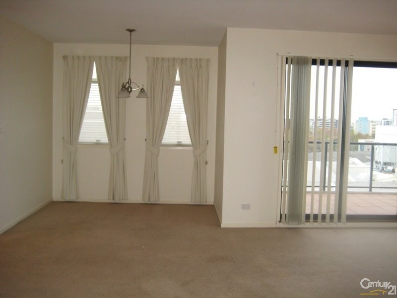 605/4 Ravenshaw Street, Newcastle West NSW 2302